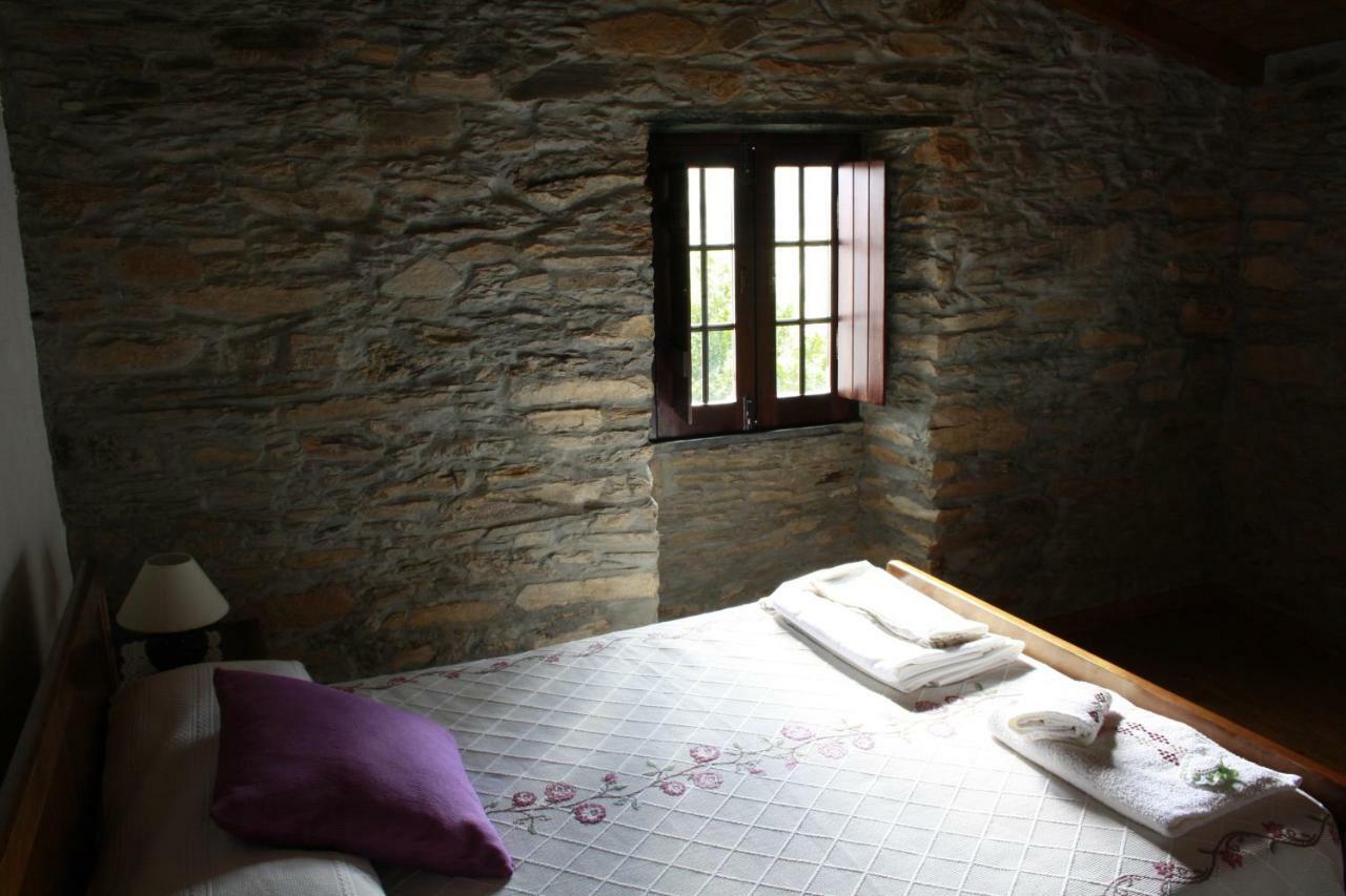 Casas De Pedra Hotel Proenca-a-Nova Bagian luar foto