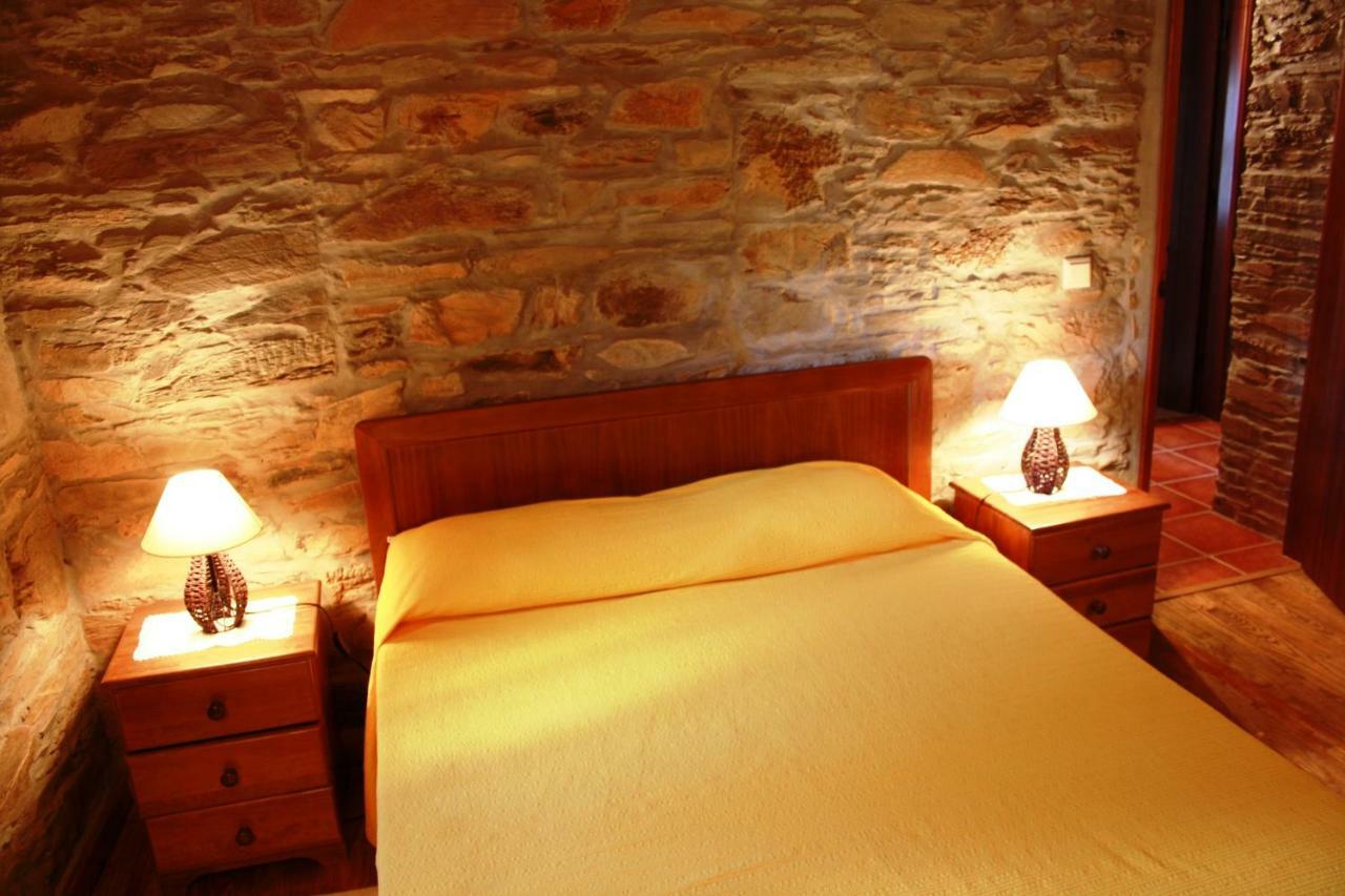 Casas De Pedra Hotel Proenca-a-Nova Bagian luar foto