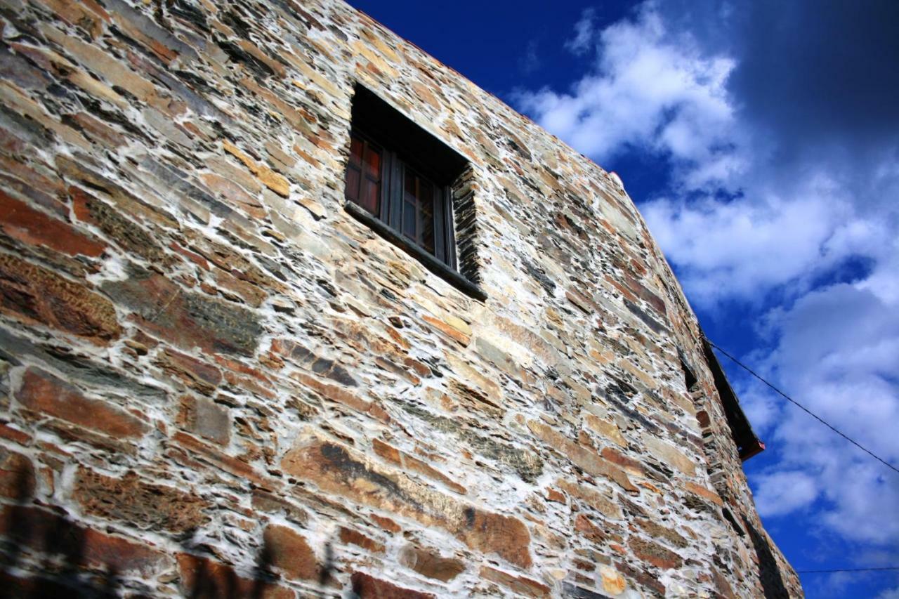 Casas De Pedra Hotel Proenca-a-Nova Bagian luar foto
