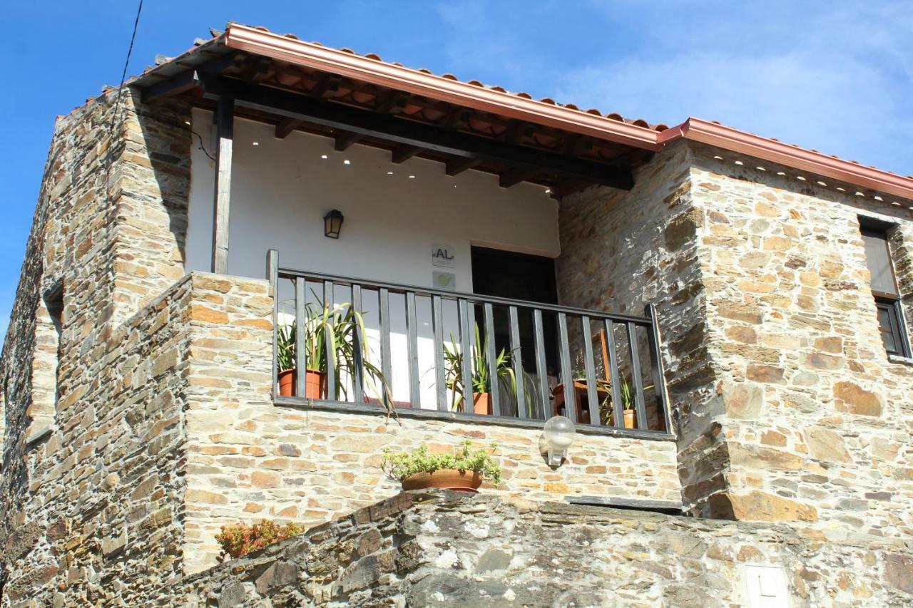 Casas De Pedra Hotel Proenca-a-Nova Bagian luar foto